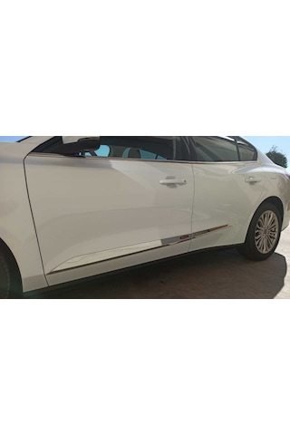 Ford Focus 2019+ Kapı Çıtası Pıano Black
