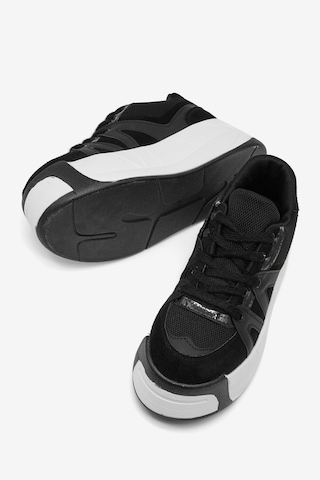Tonny Black Yüksek Taban Rahat Bağcıklı Sneaker Kadın Siyah Sneaker Tbklc020