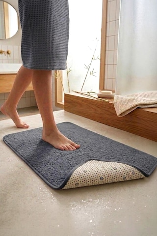 Kaymaz Tabanlı Yumuşak Banyo Paspası Halısı 40x60 Cm Gri