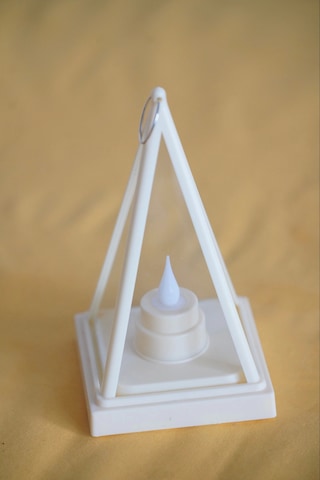 Lotus Dekoratif Sarı Ledli Mum Beyaz