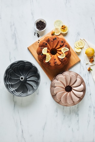 Karaca Garcia Döküm Kek Kalıbı Rose 25,5 Cm Rose Gold