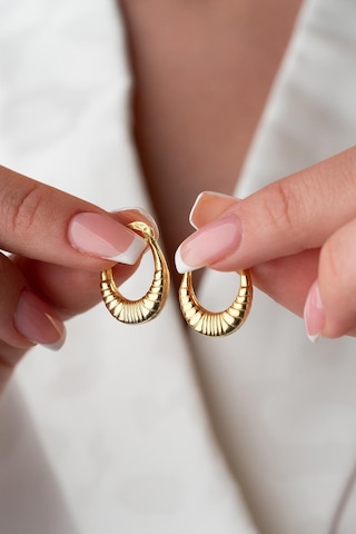 925 Ayar Gümüş Gold Rengi Çizgili Oval Tasarım Şarnel Küpe Gold