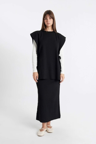 Defacto Regular Fit Basic Düz Maxi Siyah Triko Etek A1314AX24AUBK81 Siyah