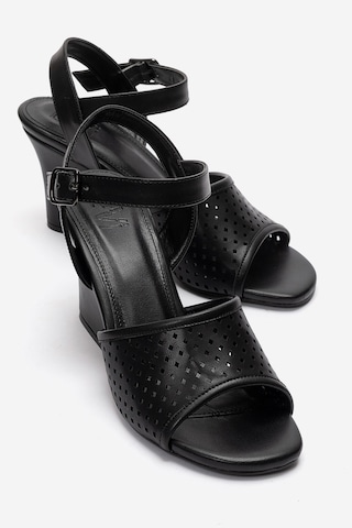 Luvishoes Hervon Siyah Cilt Kadın Dolgu Topuklu Ayakkabı