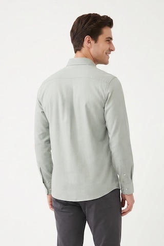 UKİ Uki Mint Düğmeli Yaka Comfort Fit Şamre Gömlek