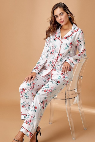 Nurteks 5654x Kadın Büyük Beden Saten Önden Düğmeli Uzun Kollu Pijama Takımı-ekru Ekru Nurteks 5654x Kadın Büyük Beden Saten Önden Düğmeli Uzun Kollu Pijama Takımı-ekru Ekru