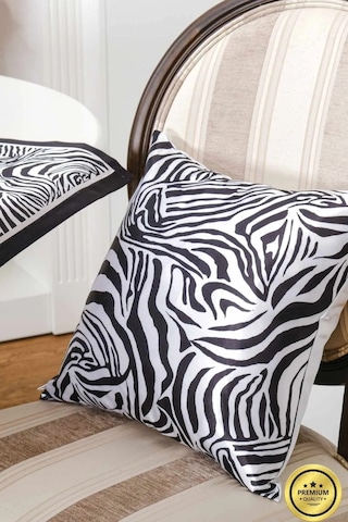 Zebra Baskılı Kumaş Siyaha Beyaz Kırlent Kılıfı 45x45 Cm - 1442 45 x 45