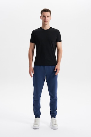 Ar-ma Erkek Slim Fit Örme Interlok Basic Dar Paça Eşofman Altı Arka Ve Yan Fleto Fermuar Cepli Paçalar Ribanalı %80 Pamuk %14 Polyester %6 Elastane K30174998902 İndigo-i1 İndigo
