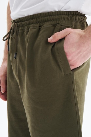 AR-MA Arma Erkek Regular Fit Basic Süprem % 100 Pamuk Arka Ve Yandan Cepli Şort Y29504279102 Haki