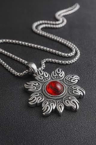 Kırmızı Cam Taşlı Paslanmaz Çelik Alev Desenli Güneş Kolye Kırmızı