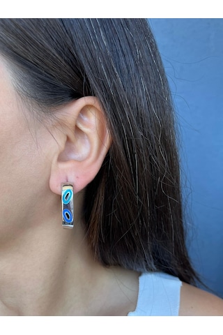 Gümüş Renkli Gözlü Oval Küpe