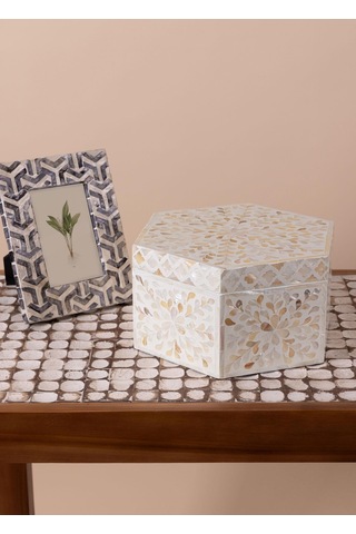 The Mia Sedef Çerçeve 25x20x2 Cm Tlc0099