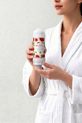 Rose C Vitaminli Aromatik Duş Filtresi - Saç Dökülme Karşıtı, Cilt Besleyici Klor Ve Kireç Arıtıcı Duş Filtresi 150gr Saydam