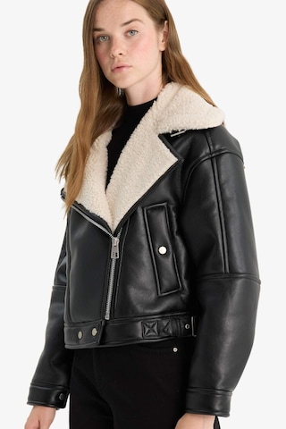 Defacto Oversize Geniş Kalıp Suni Kürk Astarlı Fermuarlı Suni Deri Ceket Mont F1826ax25wnbk27 Siyah-bk27