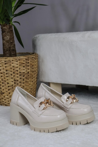 Asmi Shoes Kadın Zincir Tokalı Karmi 8 Cm Topuklu Platformlu Loafer Ayakkabı Krem Rugan Krem