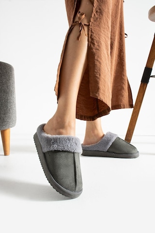 Unisex Peluşlu Ev Terliği Füme