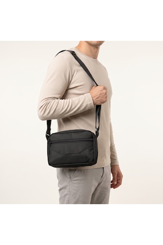 Emre Çanta Dikim Evi Unisex 4 Bölmeli Su Itici 600d Impertex Kumaş Çapraz Askılı Postacı Ve Omuz Çantası 24x15x5 Cm Siyah