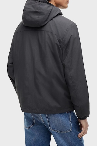 Tommy Jeans Relaxed Fit Kapüşonlu Su İtici Mont Erkek Mont Dm0dm23223 Pt2 Koyu Gri
