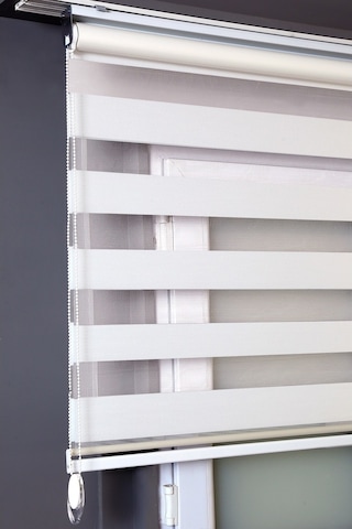 Beyaz Düz Zebra Stor Kaliteli Güneşlik Perdeler