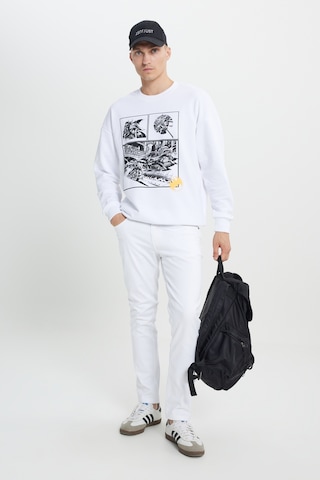 AC&Co / Altınyıldız Classics Erkek Beyaz Batman Lisanslı 3 İplik Loose Fit Bol Kesim Pamuklu Bisiklet Yaka Sweatshirt Beyaz