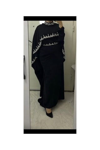 Nisa Pelerinli Şık Elbise - 3'lü Kombin Kemerli Siyah Siyah