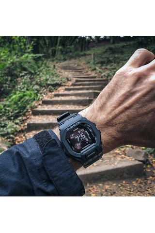 Casio Gbd-200uu-1dr Gshock Erkek Kol Saati Çok Renkli
