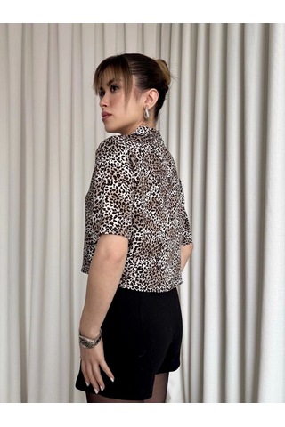 Kazax Leopar Desenli Crop Gömlek Kahve