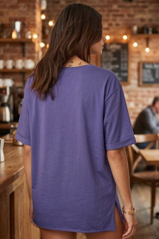 Armonika Kadın Mor Önü Çiçek Baskılı Yanları Yırtmaçlı Pamuklu T-shirt Arm-26y137003