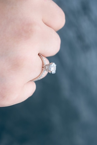 2.12 Ct Kenarı Taşlı Pırlanta Topaz Tektaş Yüzük