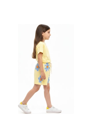 Toontoy Kids Toontoy Kız Çocuk 2'li Şortlu Takım Bisiklet Yaka Kısa Kollu Baskılı Tişört - Beli Lastikli Bağlamalı Baskılı Şort 25035 Açık Sarı
