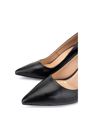 Tamer Tanca Kadın Hakiki Deri Siyah Topuklu Ayakkabı 1132 570 Bn Ayk Sk25-26 Sıyah Derı Siyah