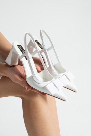 Lebibe Shoes Lerında Kadın Beyaz Sivri Burun Rugan Slingback 7 Cm Topuk Fiyonklu Klasik Ayakkabı