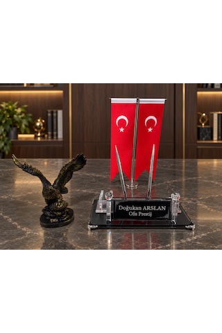 Kişiye Özel Çift Kalemli Kristal Masa İsimliği Türk Bayraklı Kartal Figürlü 3 Parça Siyah