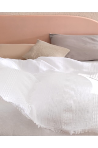 Madame Coco Lucille Tek Kişilik %100 Pamuk Yatak Örtüsü - Beyaz 8684427016688 Çok Renkli