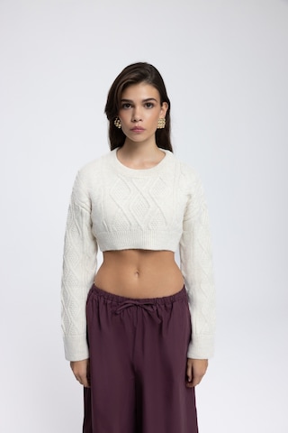 Mai Collection Mai Studios Co. Mohan Bej Crop Kazak Bej