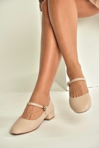 Fox Shoes V250660809 Bej Kalın Alçak Topuklu Kadın Ayakkabı Bej