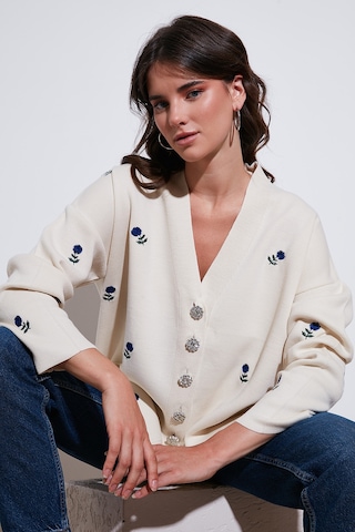 Lela Oversize Fit Desenli V Yaka Triko Bayan Hırka 4616193 Krem-Saks