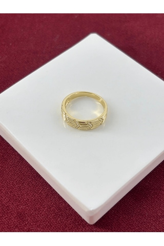 Ok Şekilli Ve Taşlı Gold Yüzük Gold