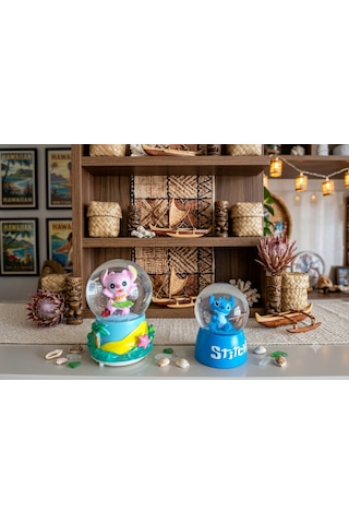 9cm-6cm Sarı Altlıklı Işıklı Mavi Renk Ve 11cm X7 Cm Pilli Pembe Işıklı Hediyelik-dekoratif 2 Li Stitch Kar Küresi 11x9