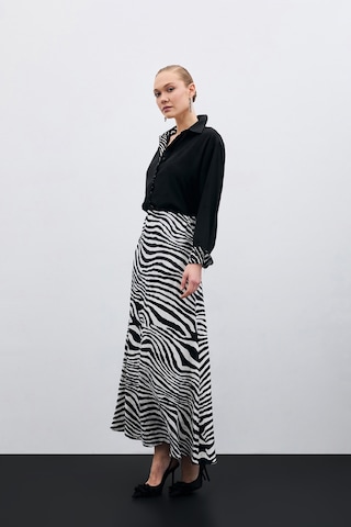 Sateen Zebra Desen Etek - Siyah-135451 Siyah