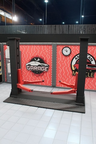 1:24 Model Araba Uyumlu Araç Kaldırma Lifti Diorama