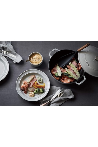 Staub Demir Döküm Sote Tenceresi 24cm Trüf Beyazı