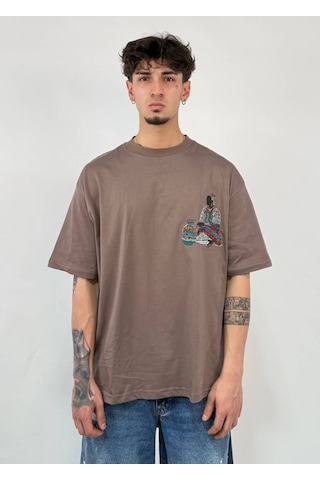 Zaee Nomad Nakışlı Premium Oversize Tişört Kahverengi