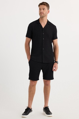 Tudors Erkek Slim Fit Dar Kesim Apaş Yaka Beli Bağcıklı Siyah Gömlek Şort Takım-37571 Siyah