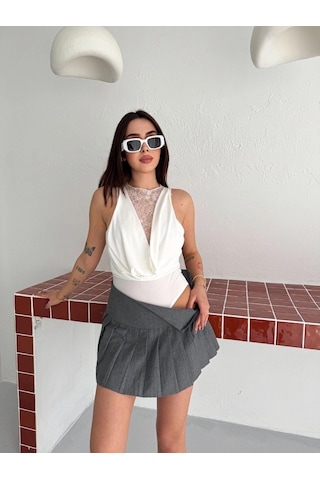 Primemagazam Kadın Dantel Detaylı Derin Dekolte Body Şık Kolsuz Yazlık Bodysuit - Beyaz Çeşitli