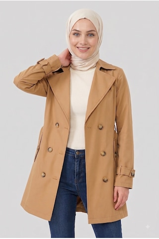 B.he.z Kadın Degaje Yaka Yarım Boy Tesettür Astarlı Kemerli Su İtici Kumaş Trençkot Camel