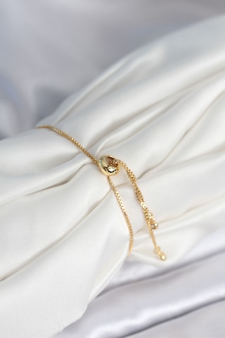 Yıldız Model Asansörlü Gold Renk Kadın Bileklik Çok Renkli