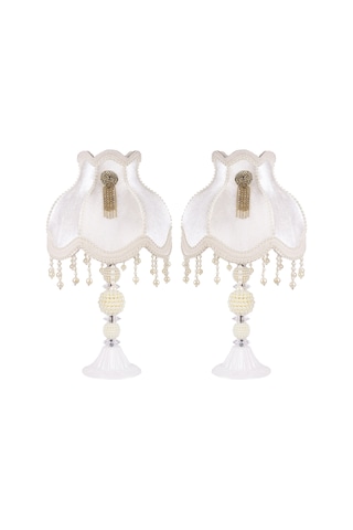 Broş Dekorlu Abajur Beyaz Klasik Model İncili Ayak