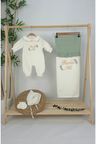 Gros Shop Müslin Yeni Doğan 4katlı Organik %100pamuk Kişiye Özgü Nakışlı Hastane Çıkış Seti İki Dal Model-1 Ekru