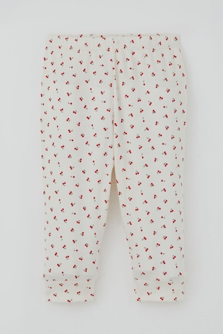 Breeze Kız Bebek Pijama Takımı Omuzdan Patlı Kiraz Desenli 4 Ay-1 Yaş, Krem Krem